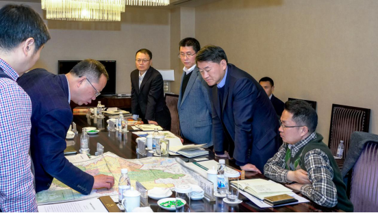 集团党委书记、董事长任丁会见峨边 县委书记谭焰一行