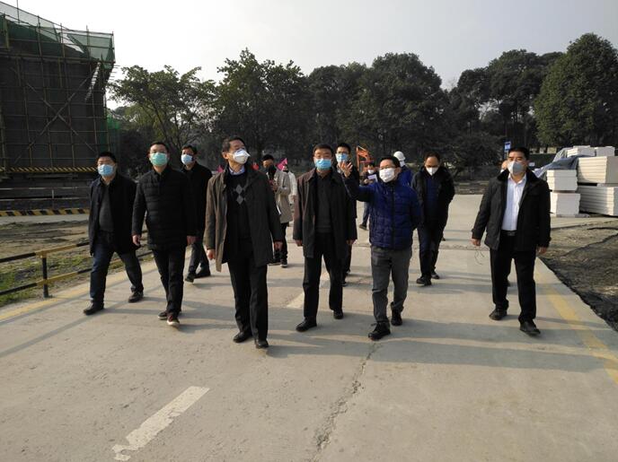 集团党委书记、董事长任丁率队 赴金牛宾馆检查工作